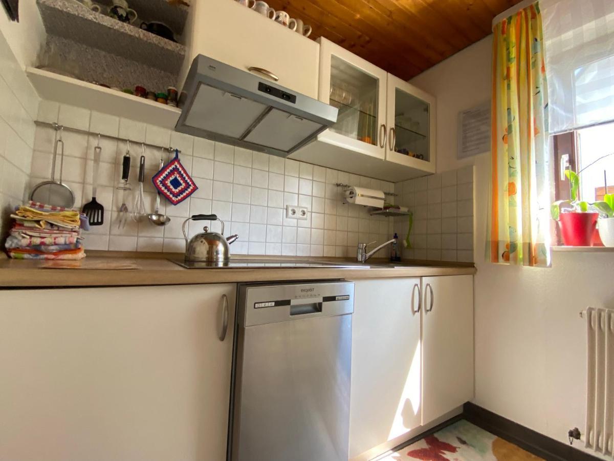Haus Janssen-Wehrle Apartment ทิทิเซ-นอยชตัดท์ ภายนอก รูปภาพ